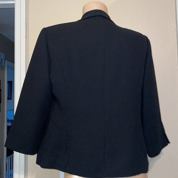 Coldwater Creek women blazer 12 large jacket Black embroidery 3/4 sleeve stretch - Picture 4 of 6